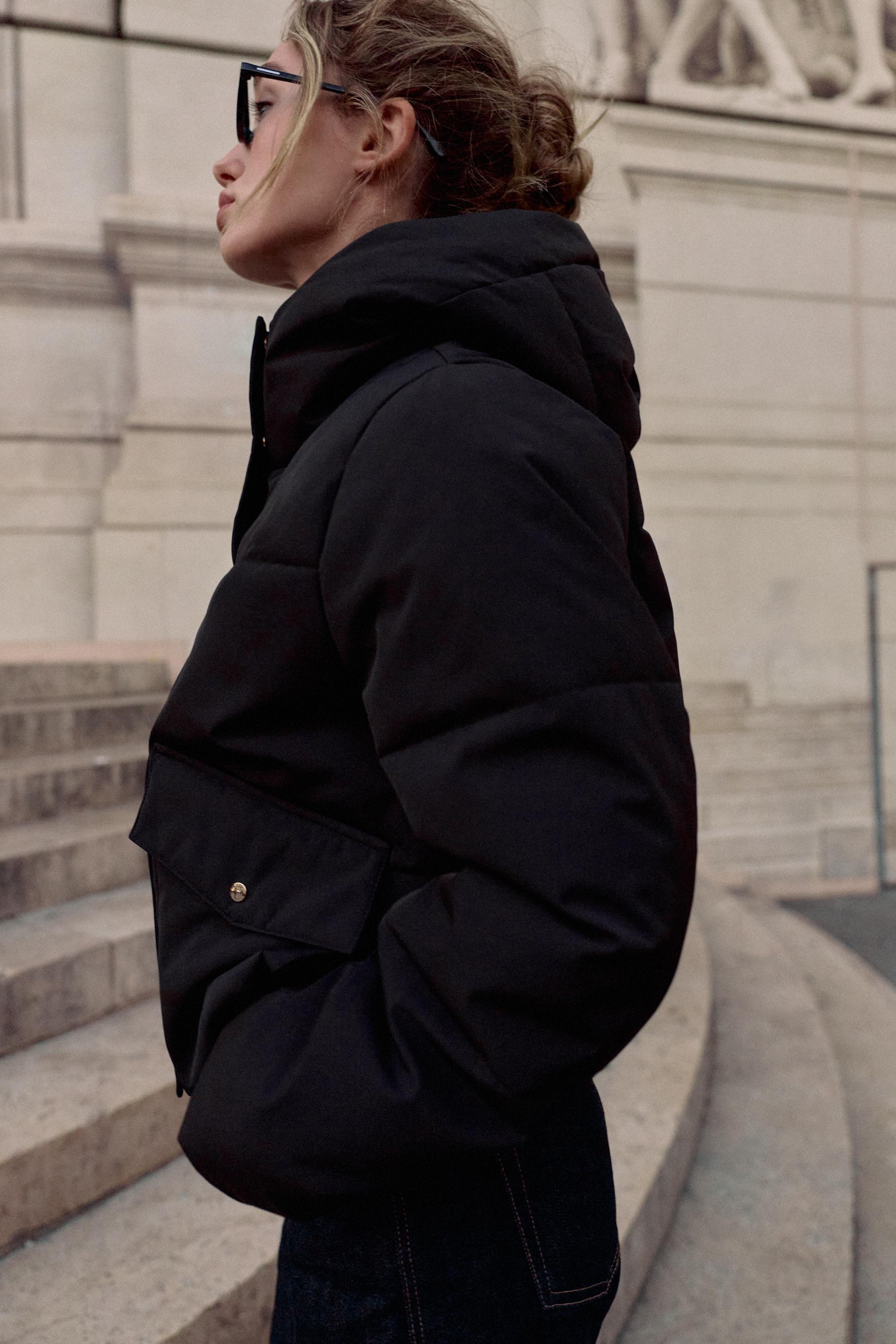 ANORAK COURT À CAPUCHE DÉPERLANT ET COUPE-VENT